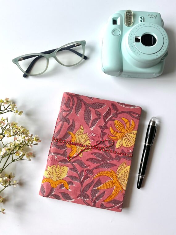 HANDCRAFTED DIARIES